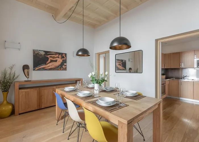 Iflat Navona White And Stylish Apartment Rom